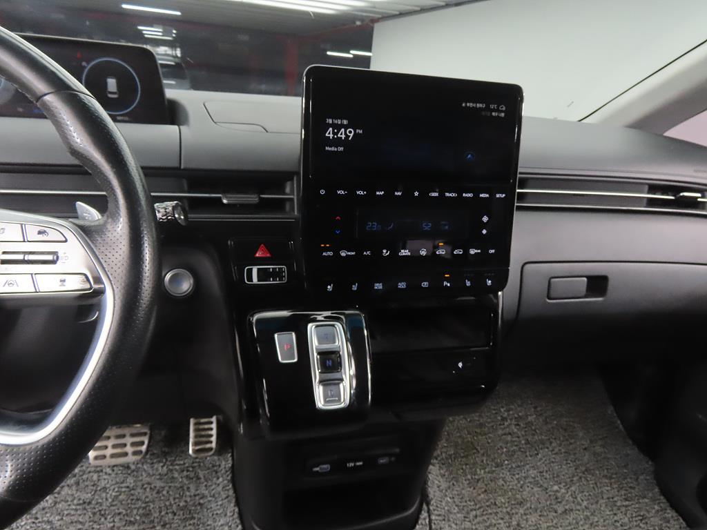 HYUNDAI Staria - Vista 11