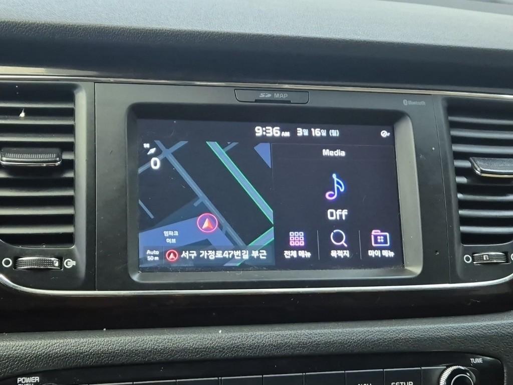 KIA Carnival 2020 Blanco - Importación desde Corea - HF Imports Iquique - Foto 13