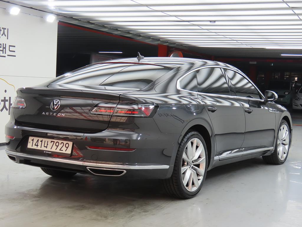 Volkswagen Arteon - Vista 4