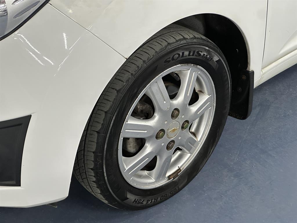 Chevrolet Spark - Vista 5