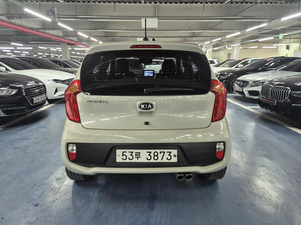 KIA Morning - Vista 5