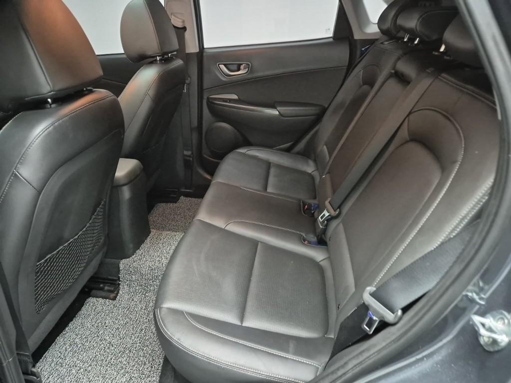 HYUNDAI Kona - Vista 12