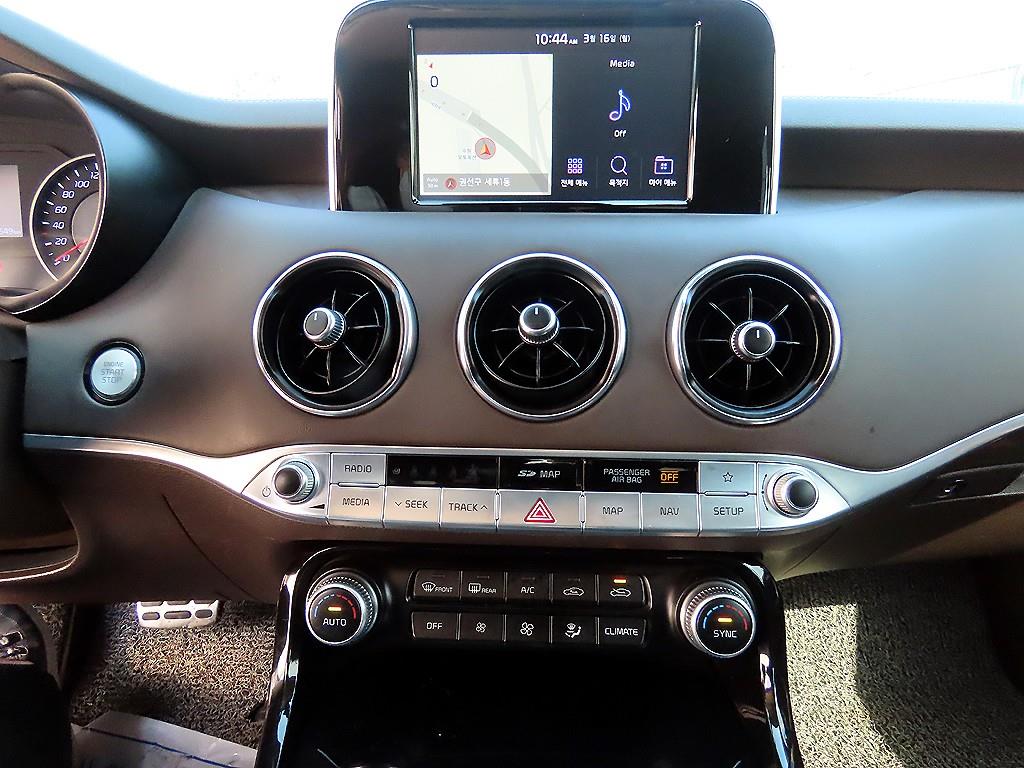 KIA Stinger 2018 Azul - Importación desde Corea - HF Imports Iquique - Foto 13