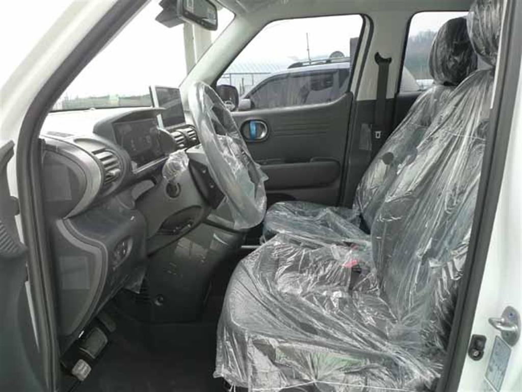 HYUNDAI Casper - Vista 12