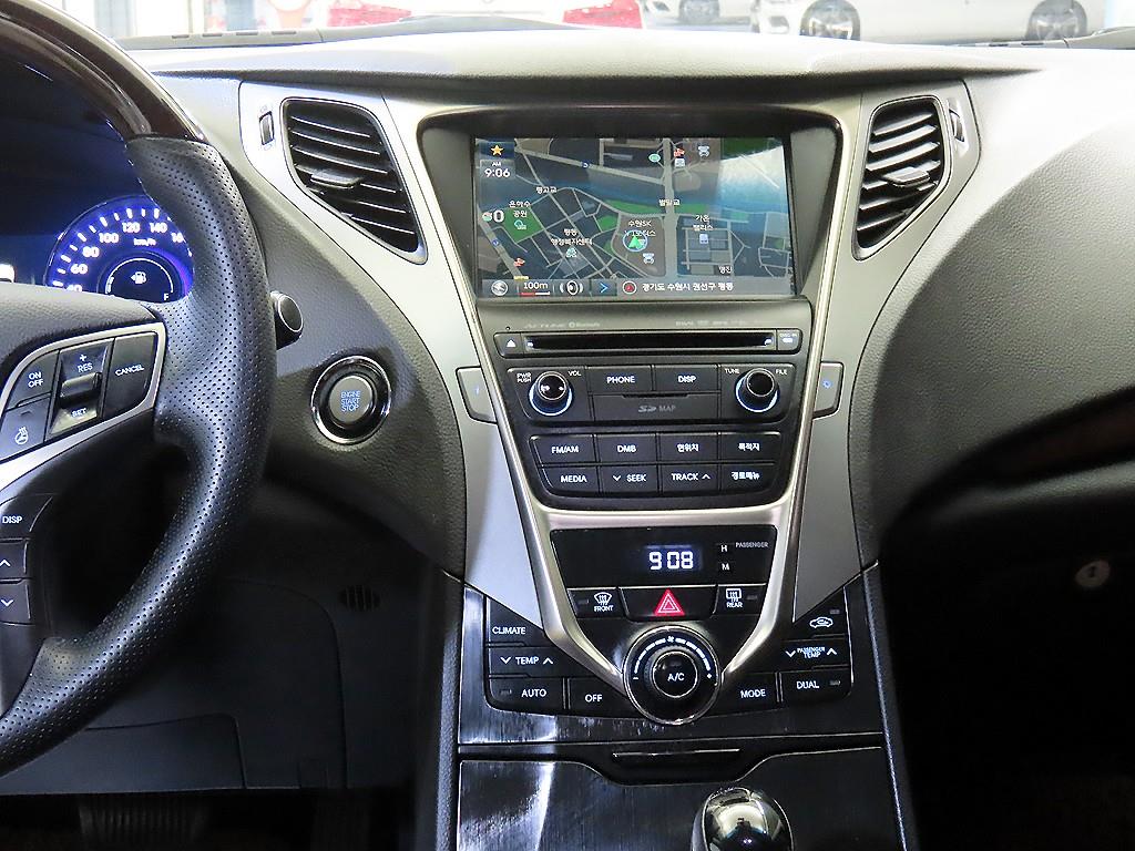 HYUNDAI Grandeur - Vista 11