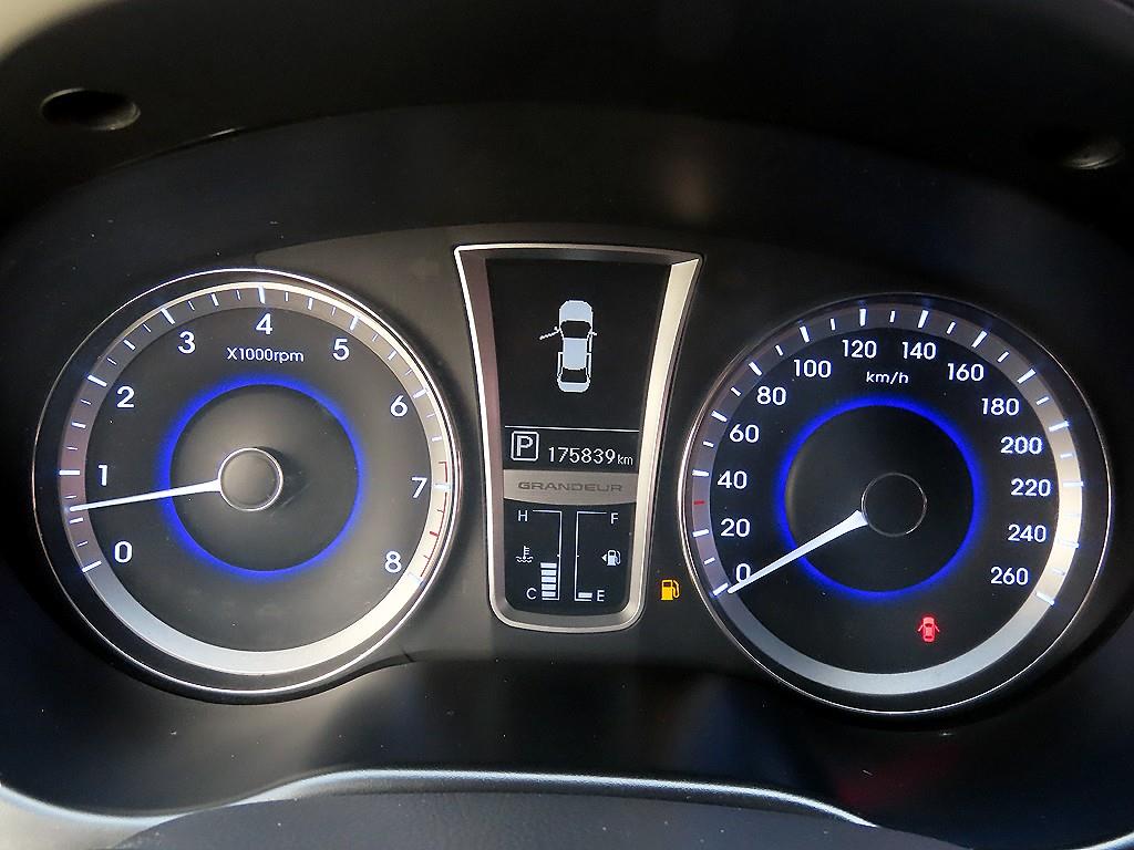 HYUNDAI Grandeur - Vista 8