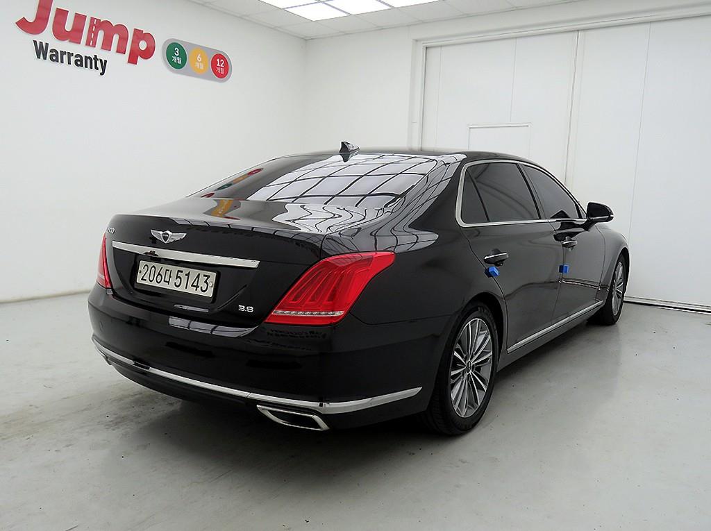 Genesis EQ900 - Vista 4