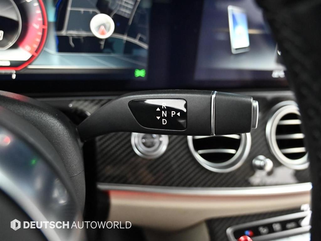 Mercedes Benz E class - Vista 9