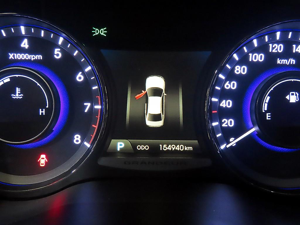 HYUNDAI Grandeur - Vista 9