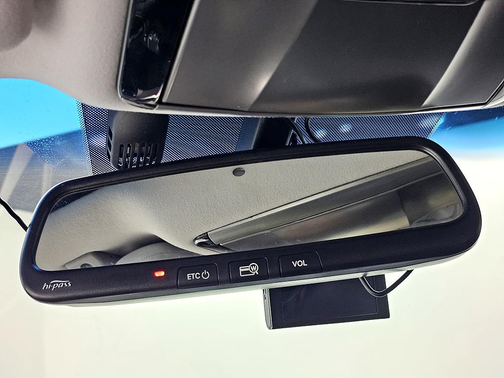 HYUNDAI Grandeur - Vista 11