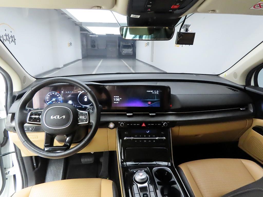 KIA Carnival - Vista 6