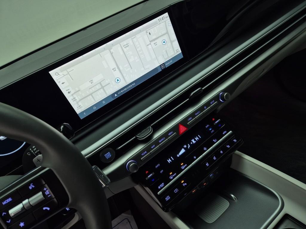 HYUNDAI Grandeur - Vista 10