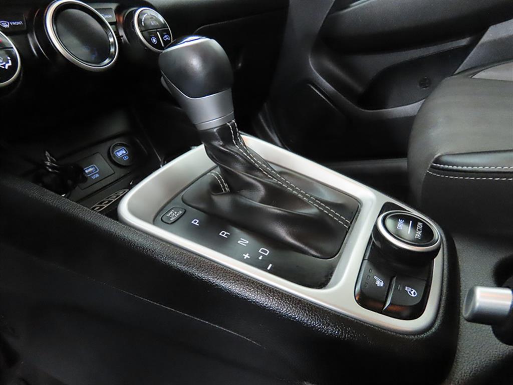 HYUNDAI Venue - Vista 11