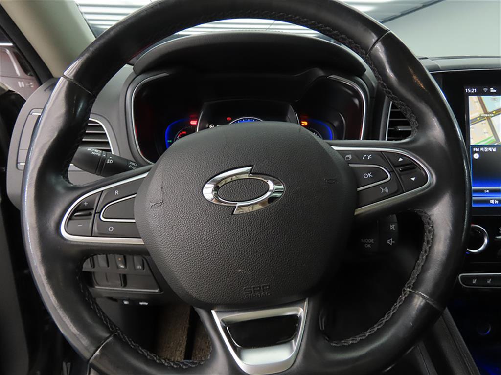 SAMSUNG QM6 - Vista 8