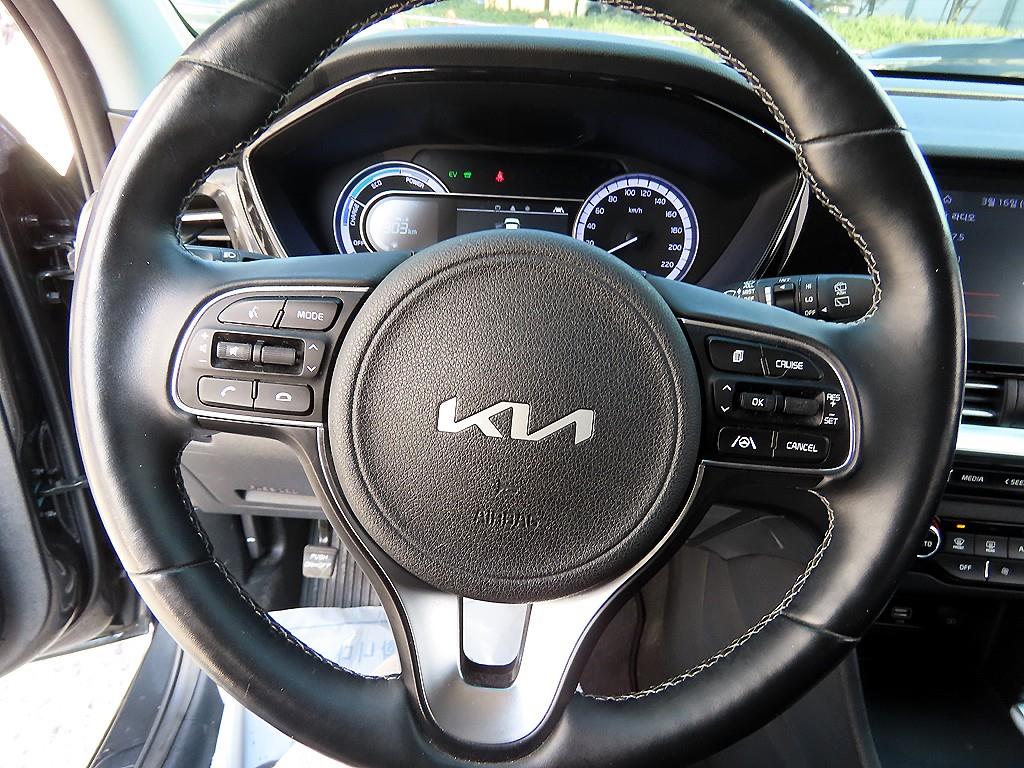 KIA Niro - Vista 8