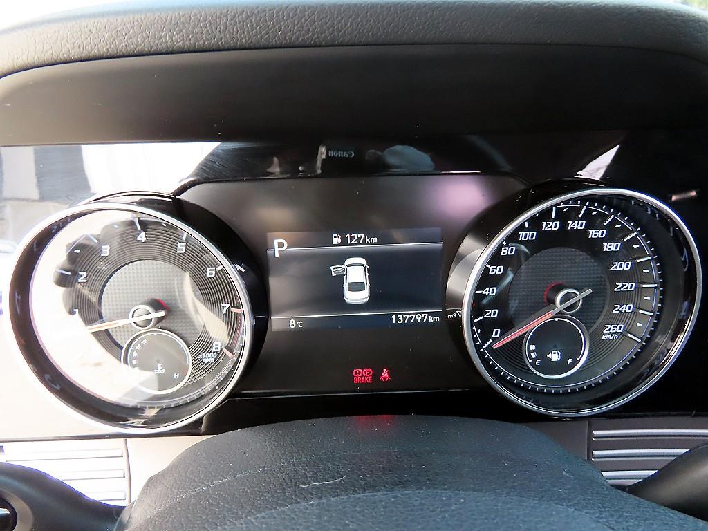 HYUNDAI Grandeur - Vista 9