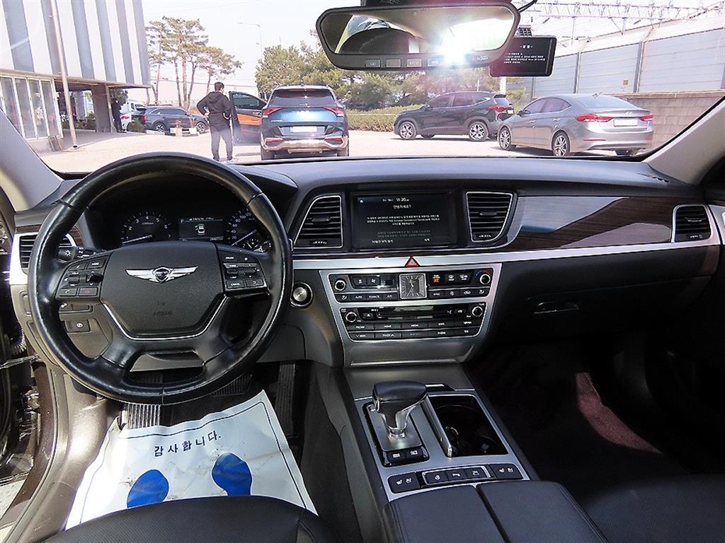 Genesis G80 - Vista 7