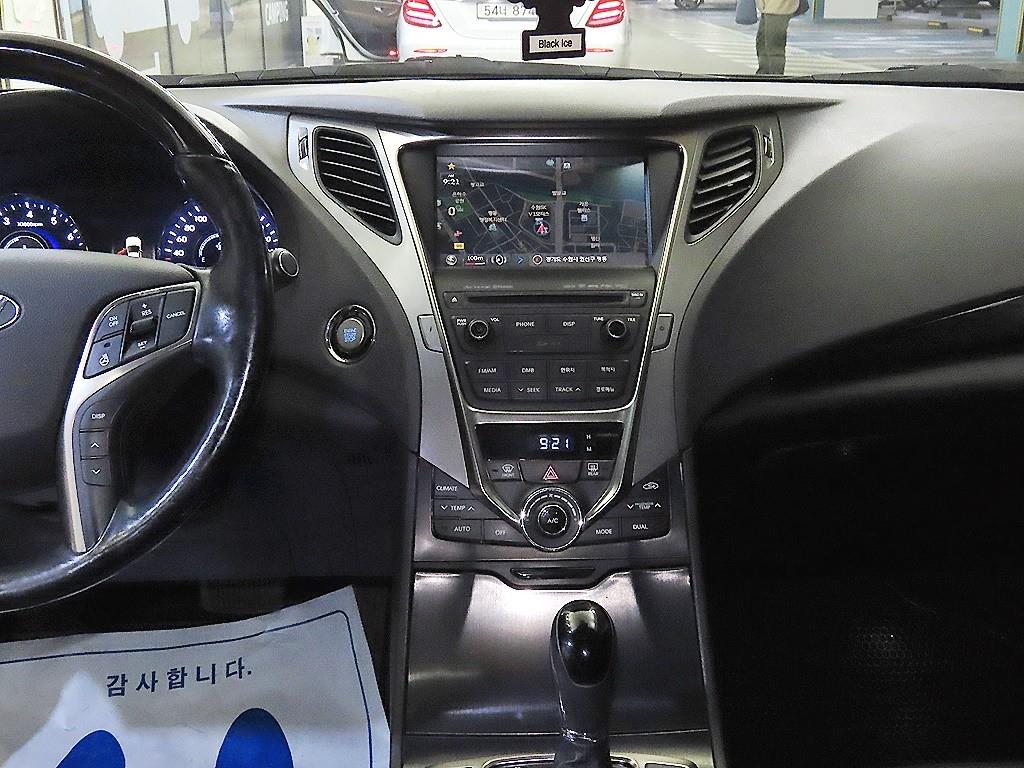 HYUNDAI Grandeur - Vista 11