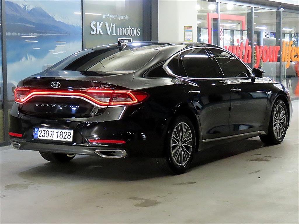 HYUNDAI Grandeur - Vista 4