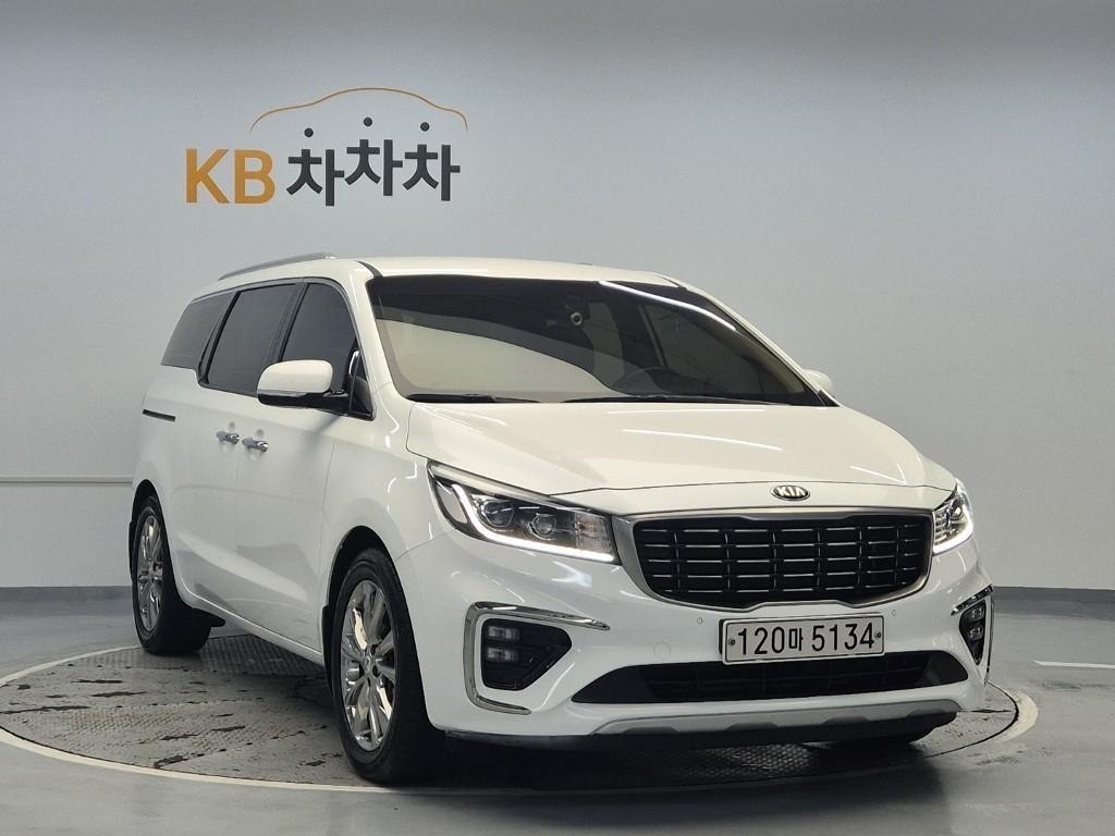 KIA Carnival - Vista 4