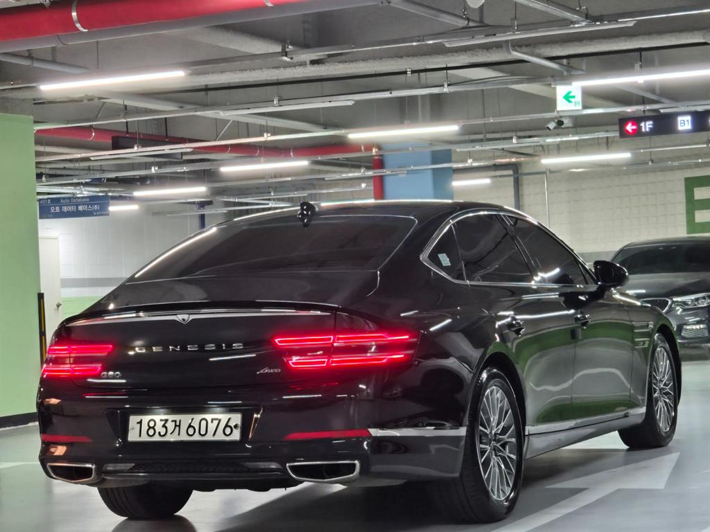 Genesis G80 - Vista 4