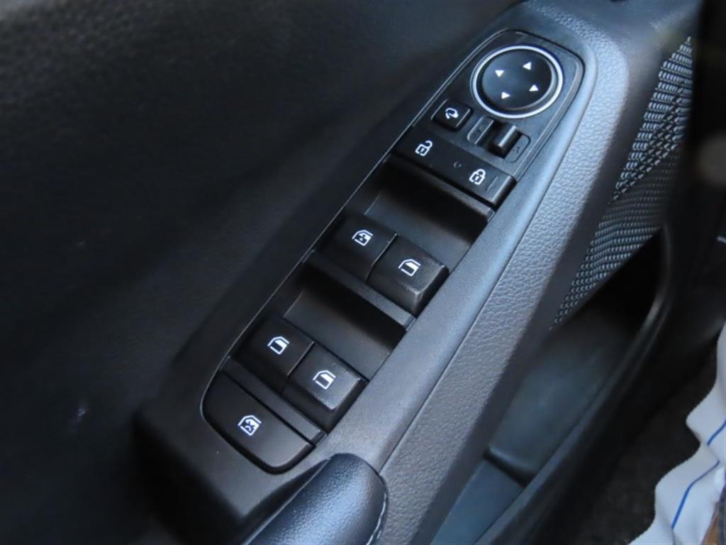 KIA Seltos 2022 Blanco - Importación desde Corea - HF Imports Iquique - Foto 12