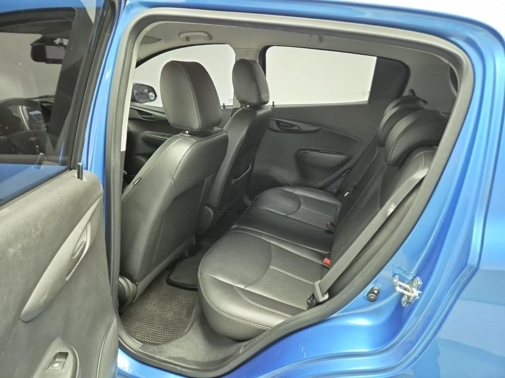 Chevrolet Spark - Vista 12