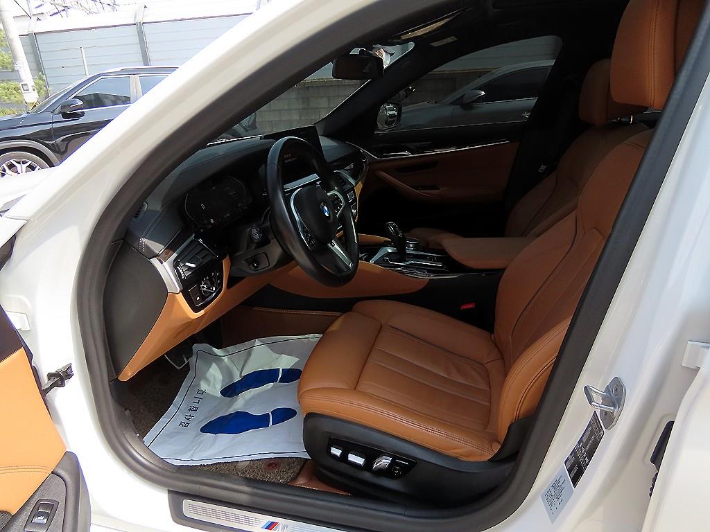 BMW 5 Series - Vista 5