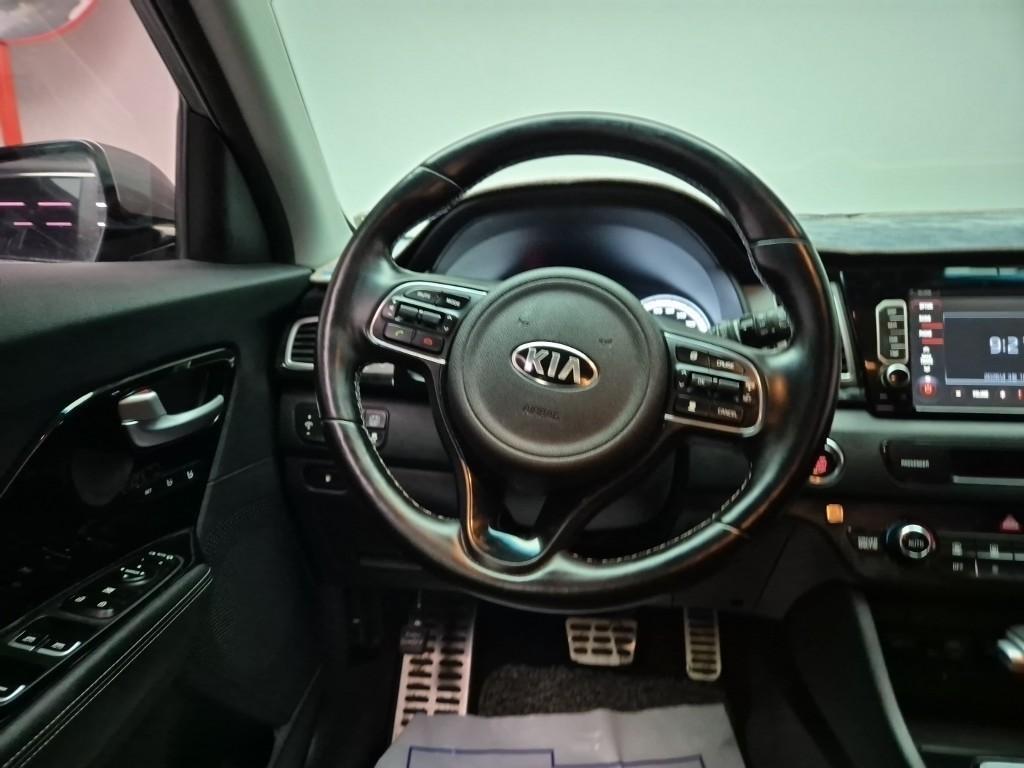 KIA Niro - Vista 9