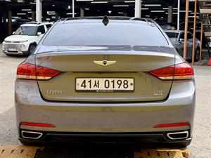 HYUNDAI Genesis - Vista 6