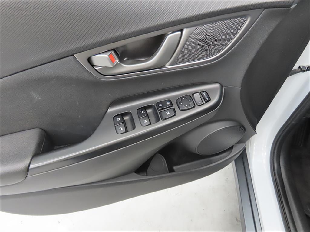 HYUNDAI Kona - Vista 12