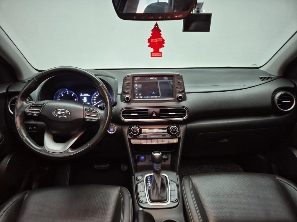 HYUNDAI Kona - Vista 7