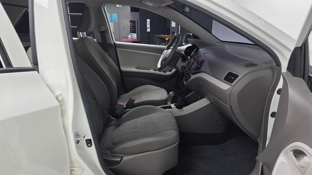 KIA Morning - Vista 11