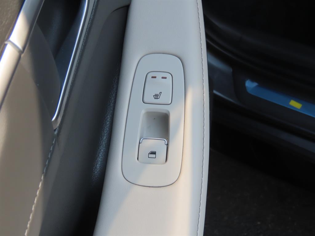 HYUNDAI Sonata - Vista 11