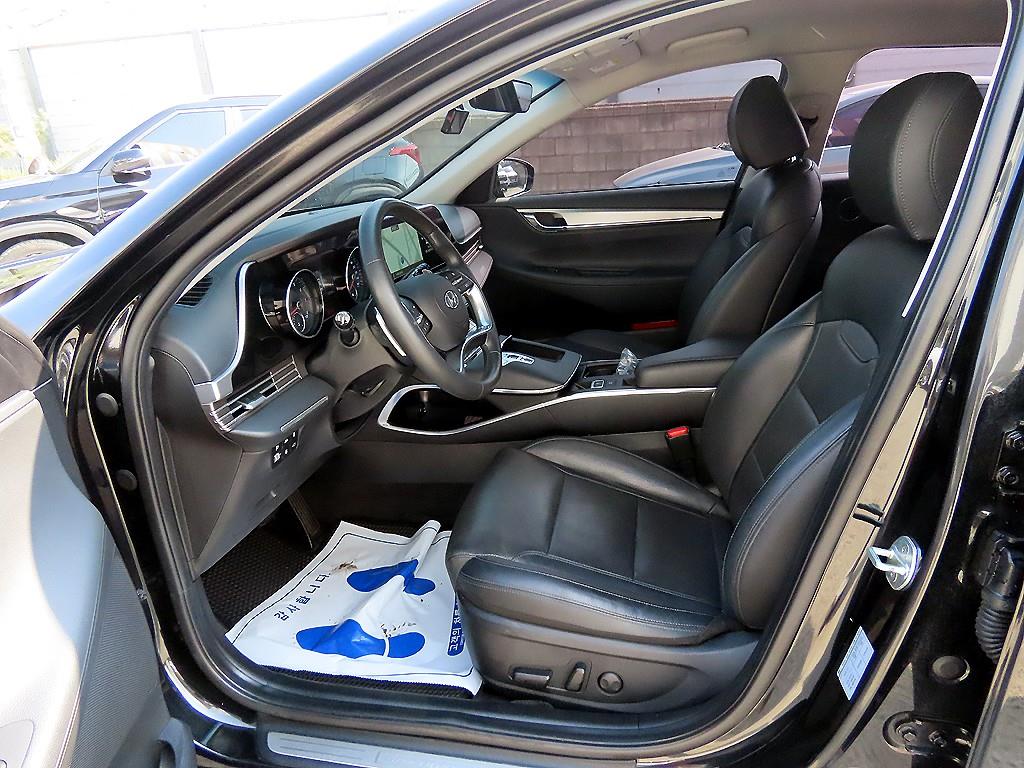 HYUNDAI Grandeur - Vista 5