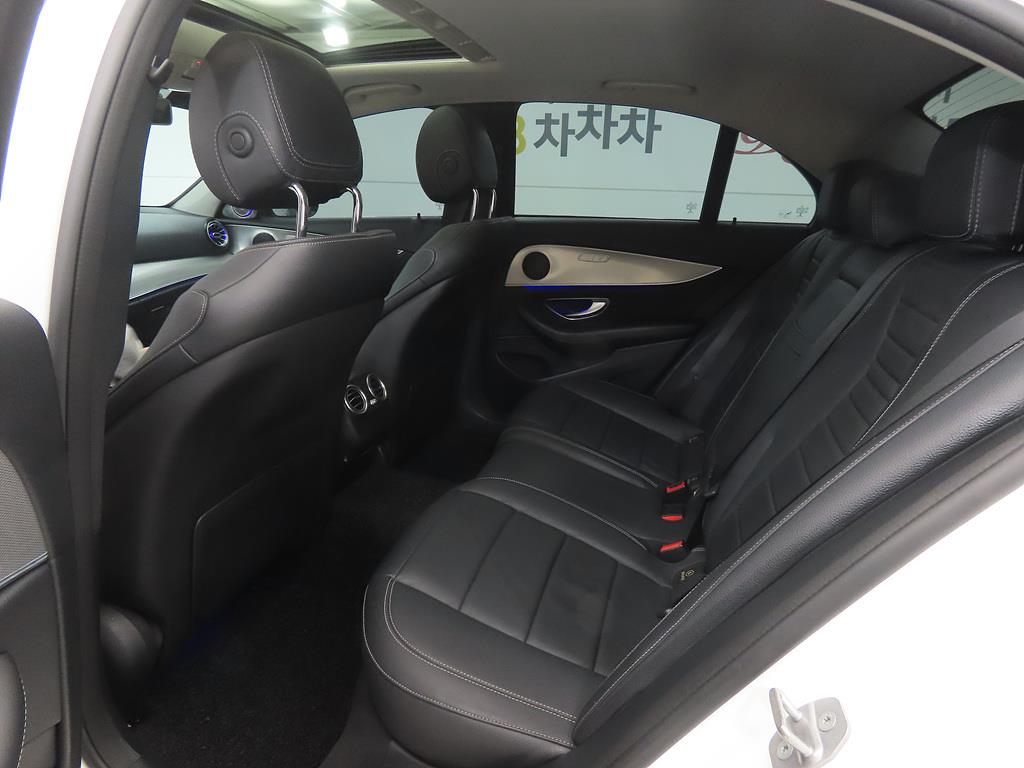 Mercedes Benz E class - Vista 7