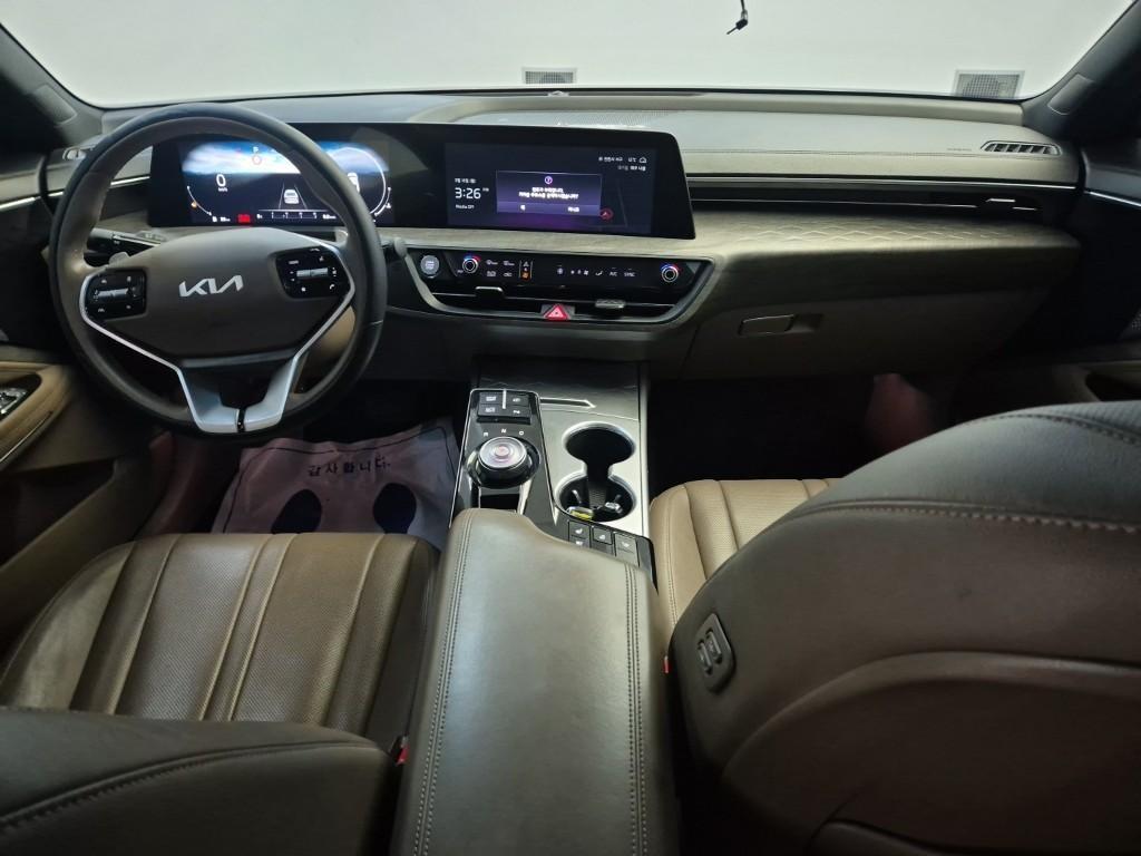 KIA K8 - Vista 7