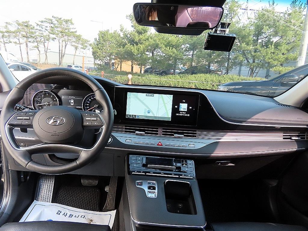 HYUNDAI Grandeur - Vista 7