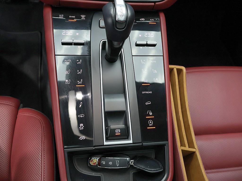 Porsche Macan 2023 Gris - Importación desde Corea - HF Imports Iquique - Foto 10