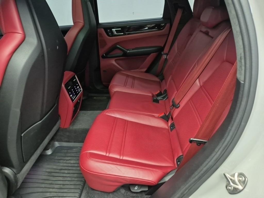 Porsche Cayenne - Vista 12