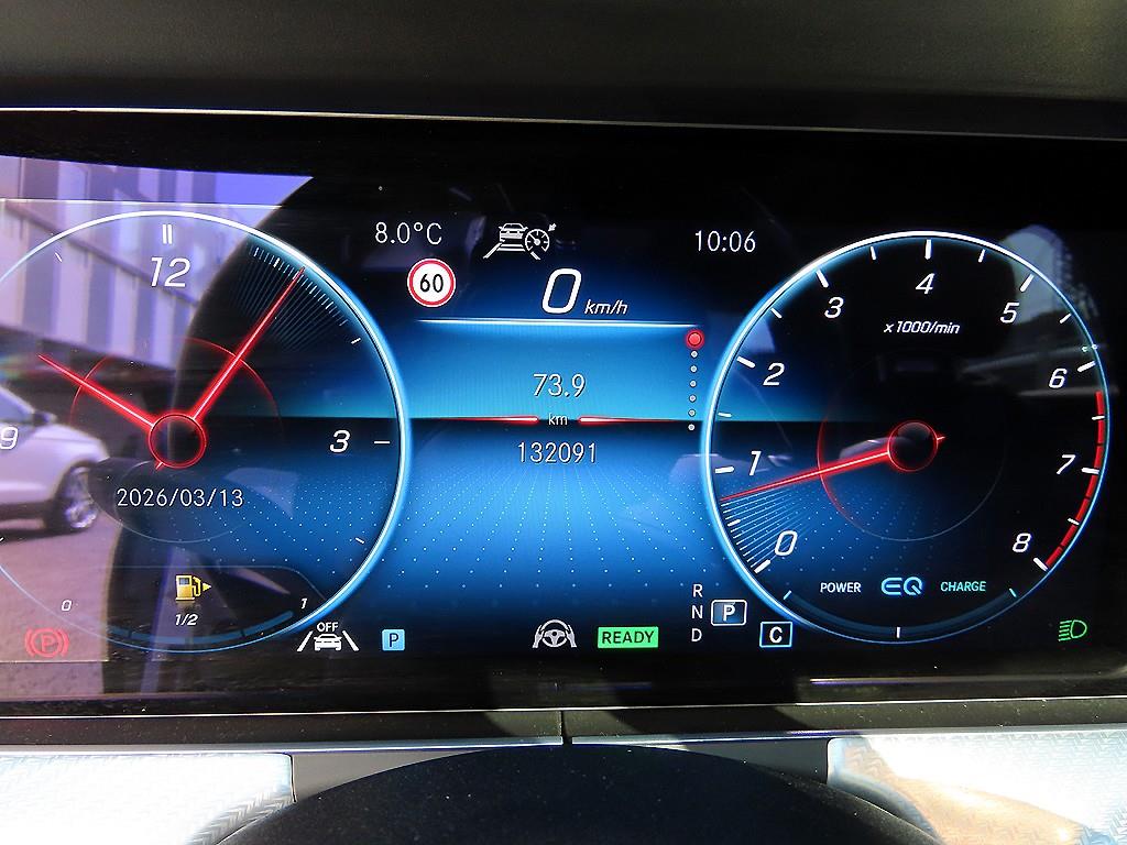 Mercedes Benz E class - Vista 9