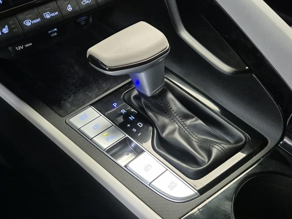 HYUNDAI Avante - Vista 8