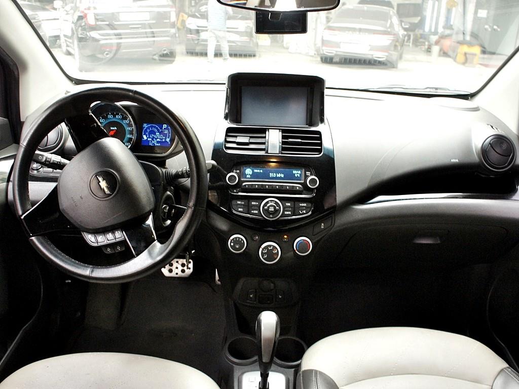 Chevrolet Spark - Vista 11