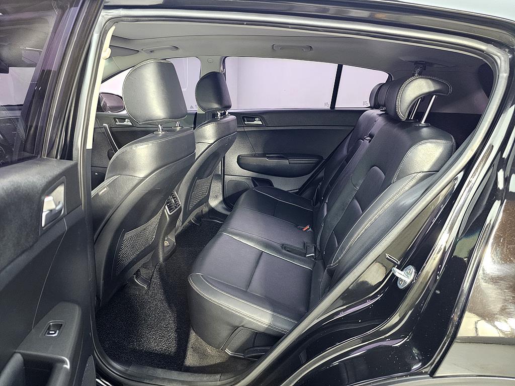 KIA Sportage - Vista 9