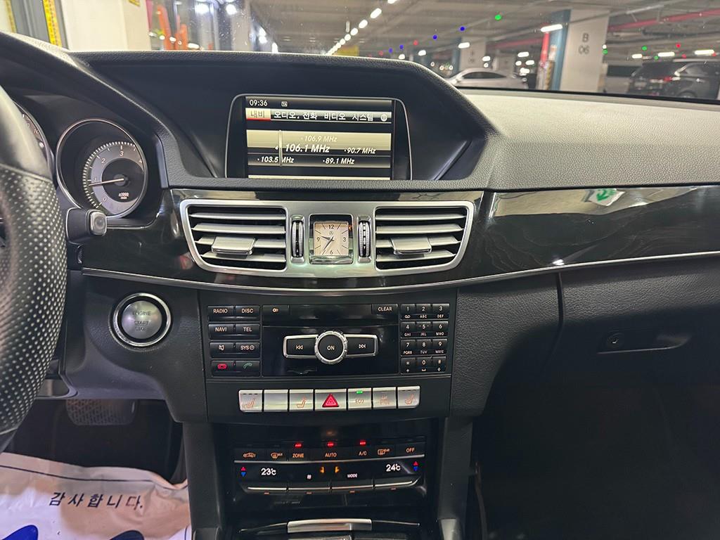 Mercedes Benz E class - Vista 10