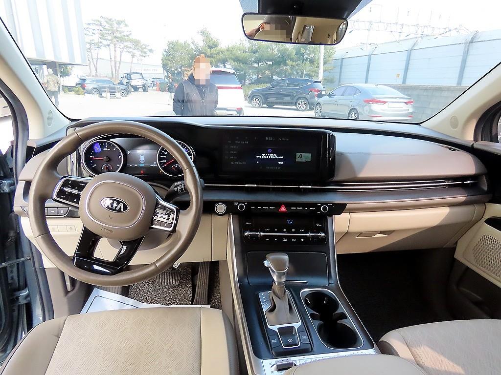 KIA Carnival - Vista 7