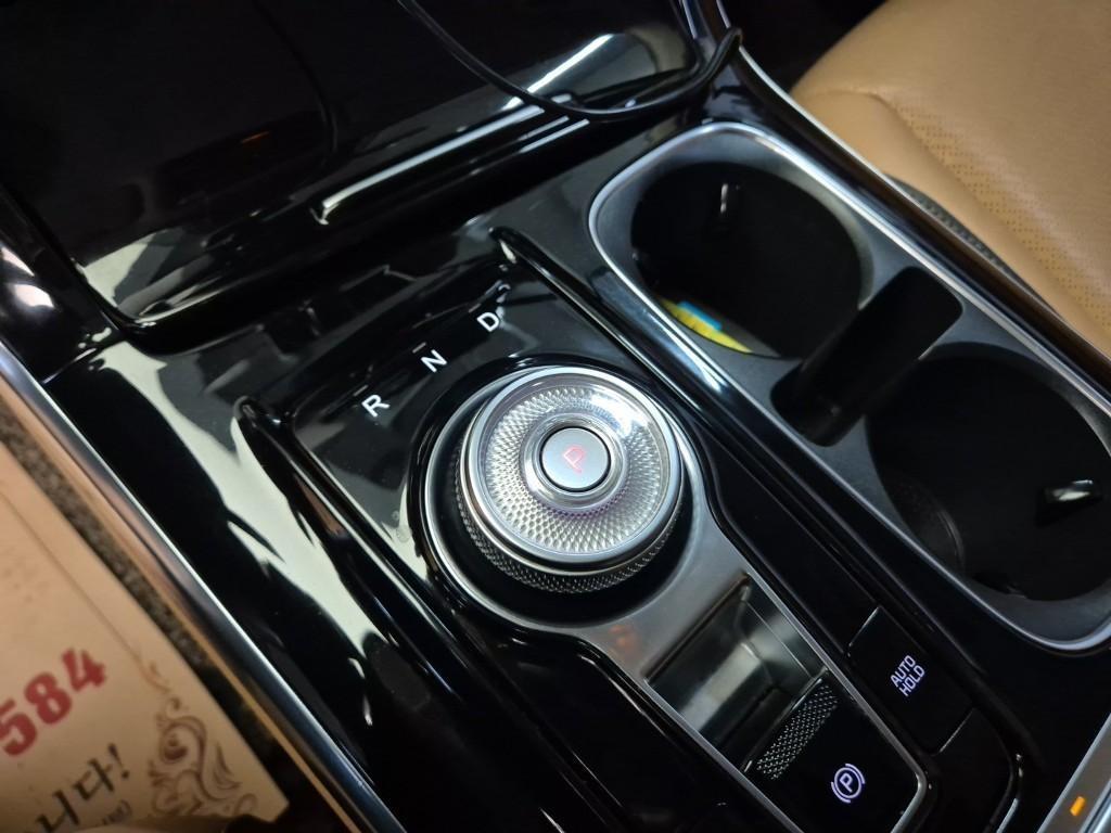 KIA Carnival - Vista 10