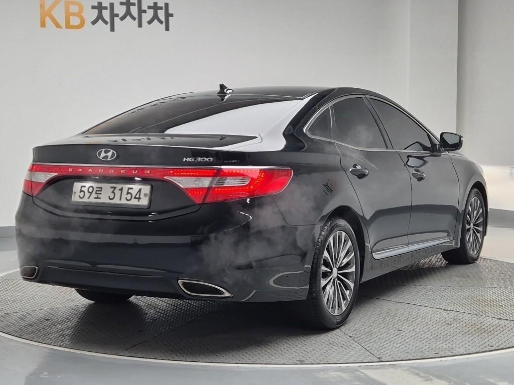 HYUNDAI Grandeur - Vista 4