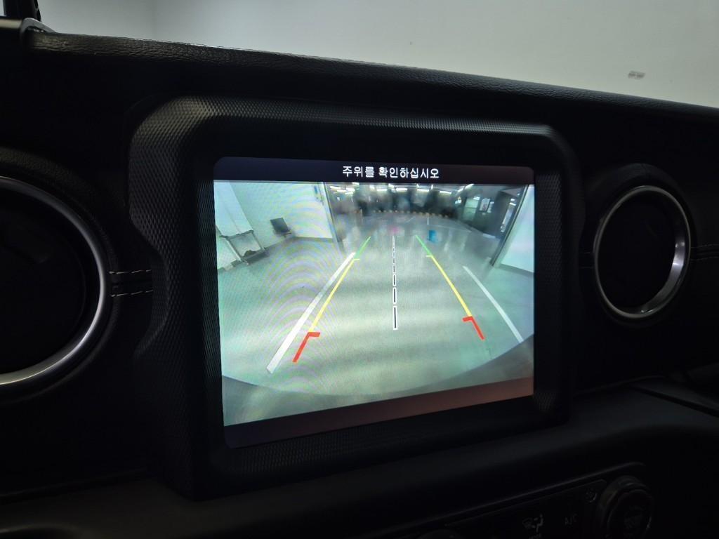 Jeep Wrangler 2018 Plateado - Importación desde Corea - HF Imports Iquique - Foto 14