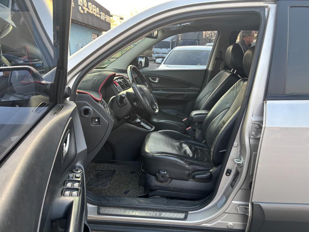 HYUNDAI Tucson - Vista 6